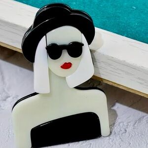 Chic Black and White Fashion Brooch